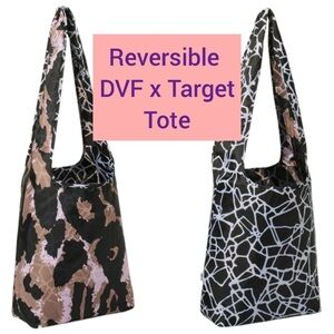 Packable tote DVF x Target